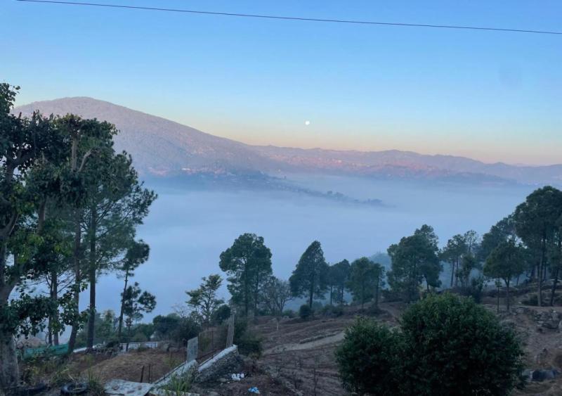 Hotel Maa Bhagwati Almora Zewnętrze zdjęcie